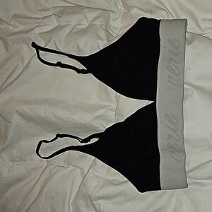 Aerie sz small, womens Black Ribbed bra. Very cute